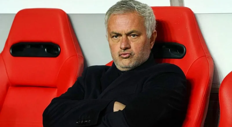 Mourinho makes Benfica players sleep at training ground