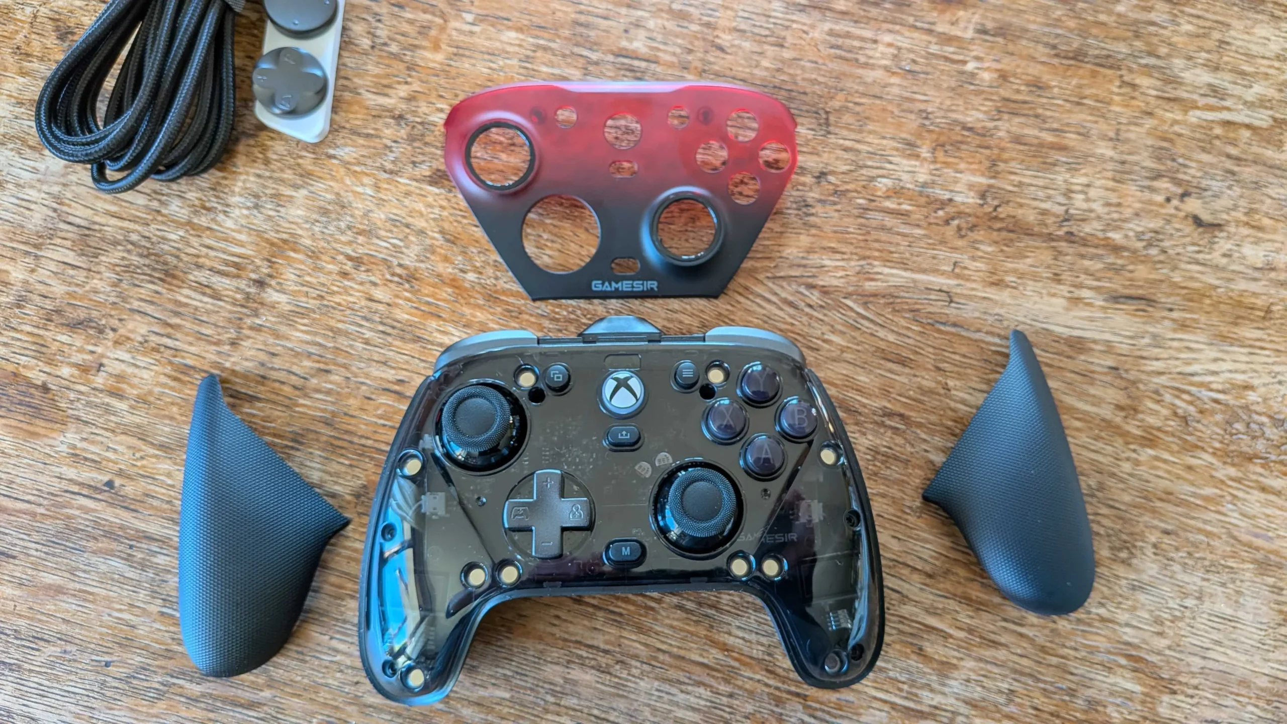 GameSir G7 Pro with its exterior case taken off