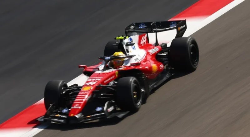 lewis-hamilton-ferrari.jpg