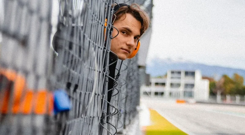 oscar-piastri-mclaren.jpg