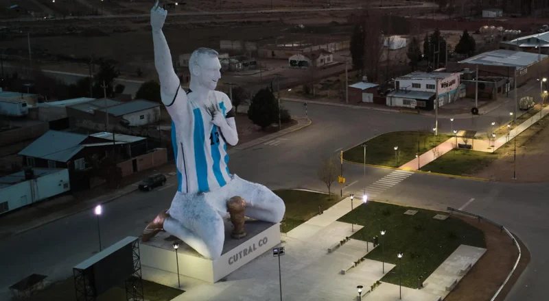 Messi and Argentina ready to turn up the heat after fast World Cup start