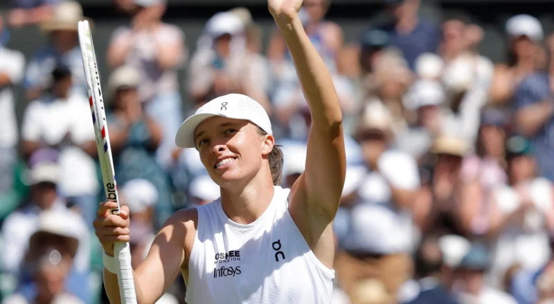 Swiatek puts tears and fears behind her to dismantle Pliskova at Wimbledon