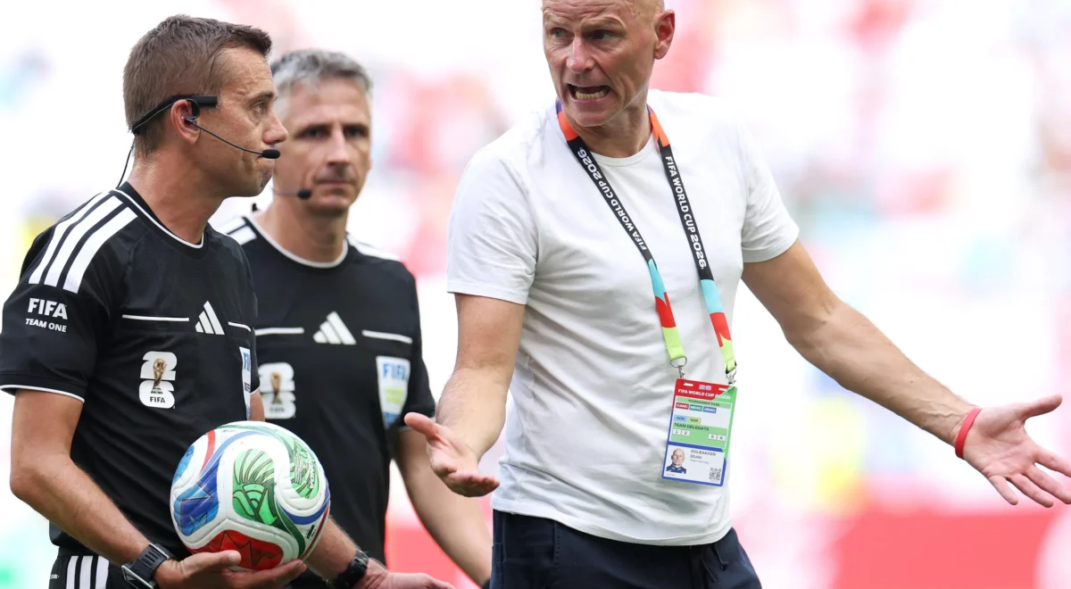 4681.jpg Norway’s Ståle Solbakken claims ball struck cable before England equaliser