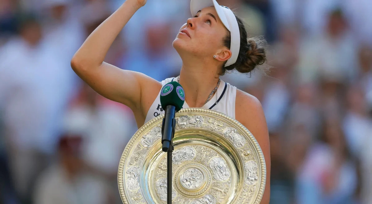 4876.jpg Noskova avoids Wimbledon catalogue of heartbreak and joins line of Czech greats | Yara El-Shaboury
