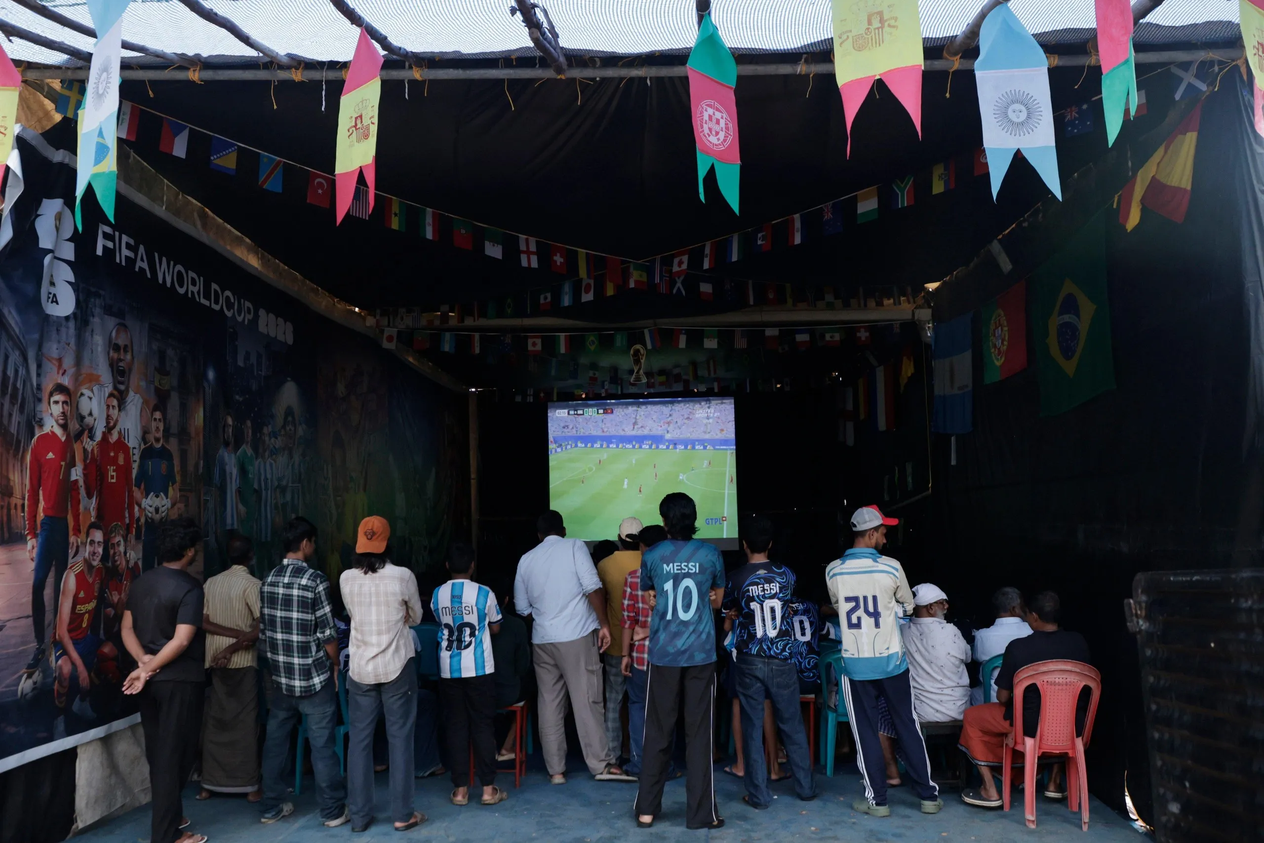 Fans in India watch Argentina v Switzerland