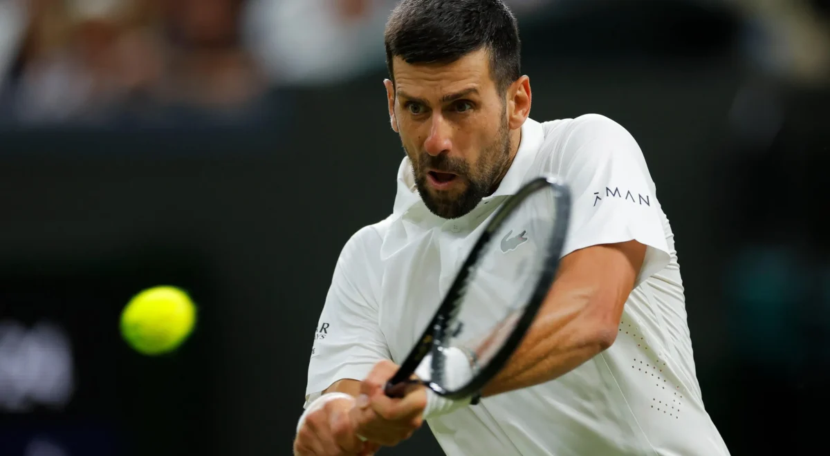 5000.jpg Novak Djokovic rolls back the years and dismantles Tsitsipas to progress at Wimbledon